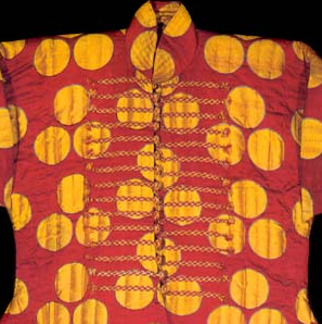 Caftan front edge with caprast bands and button loops